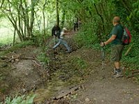 Saut en longueur pour tout le monde... L'Oison fait tout de même 80 cms de large à cet endroit !